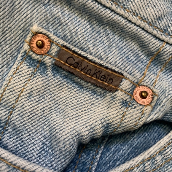 Calvin Klein - ( 7 ) SHORT - Picture 7 of 8